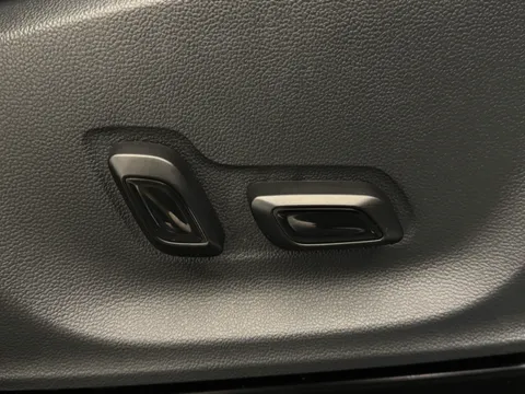 DU23WSE Mg Motor Uk Zs 1.0T GDi Exclusive 5dr Thumbnail #19