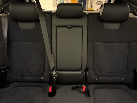 DT25VYG Hyundai Tucson 1.6T Hybrid N Line S 5dr Auto Thumbnail #17