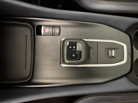 KM73XXF Nissan Qashqai 1.3 DiG-T MH 158 Tekna 5dr Xtronic Thumbnail #16