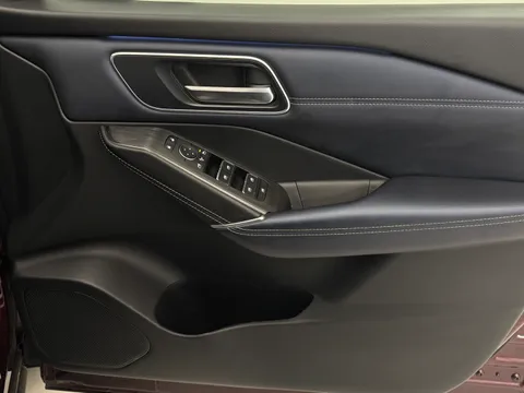 KM73XXF Nissan Qashqai 1.3 DiG-T MH 158 Tekna 5dr Xtronic Thumbnail #19