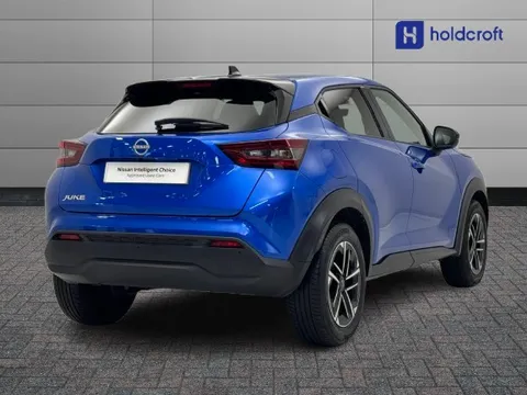 DT24WLK Nissan Juke 1.0 DiG-T N-Connecta 5dr DCT Thumbnail #7