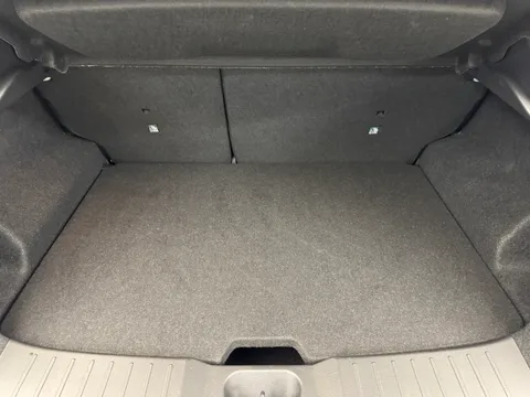 DT24WLK Nissan Juke 1.0 DiG-T N-Connecta 5dr DCT Thumbnail #9