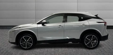 KM73XYC Nissan Qashqai 1.3 DiG-T MH 158 Tekna 5dr Xtronic Thumbnail #4