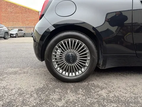 WN72DWX Fiat 500 87kW Icon 42kWh 3dr Auto Thumbnail #5