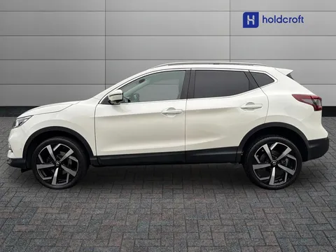 ET70AAV Nissan Qashqai 1.3 DiG-T 160 Tekna 5dr Thumbnail #6