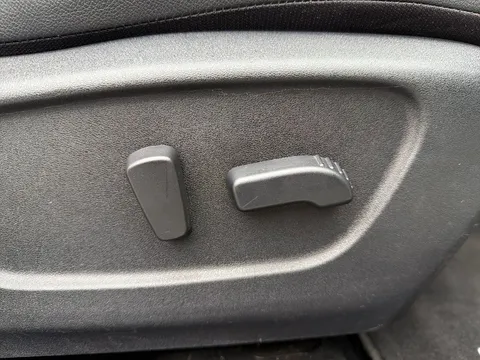 ET70AAV Nissan Qashqai 1.3 DiG-T 160 Tekna 5dr Thumbnail #24