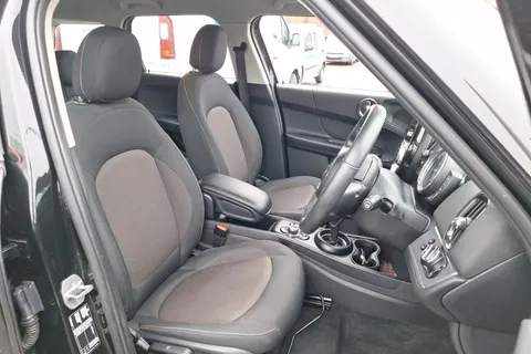 MD72UWV Mini Countryman 1.5 Cooper Classic 5dr Auto Thumbnail #24