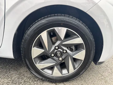 DG74CHL Hyundai i10 1.2 [79] Advance 5dr Auto [Nav] Thumbnail #16