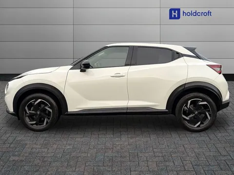 FL23YWZ Nissan Juke 1.0 DiG-T 114 N-Connecta 5dr Thumbnail #6