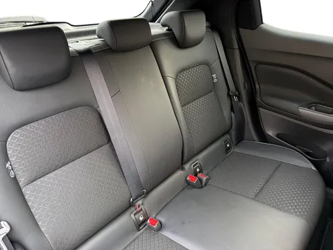 FL23YWZ Nissan Juke 1.0 DiG-T 114 N-Connecta 5dr Thumbnail #16