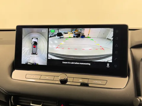 DL73WRZ Nissan Qashqai 1.3 DiG-T MH 158 N-Connecta [Glass Rf] 5dr Xtronic Thumbnail #26