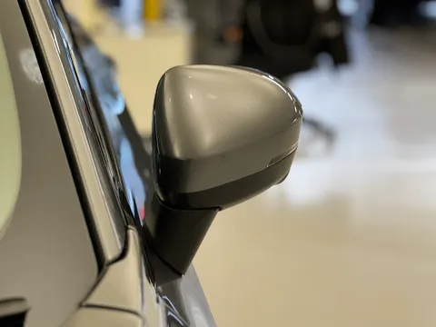 DL73WRZ Nissan Qashqai 1.3 DiG-T MH 158 N-Connecta [Glass Rf] 5dr Xtronic Thumbnail #30