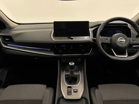 GY25RXM Nissan Qashqai 1.3 DiG-T MH N-Connecta 5dr Thumbnail #9