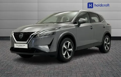 DV73UMB Nissan Qashqai 1.3 DiG-T MH N-Connecta [Glass Roof] 5dr Thumbnail #3