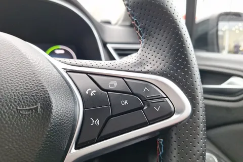 YP24GNV Renault Clio 1.6 E-TECH full hybrid 145 Esprit Alpine 5dr Auto Thumbnail #15