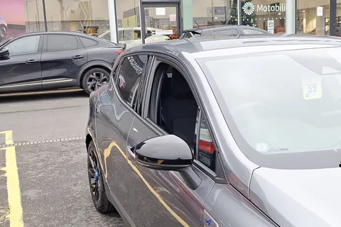 YP24GNV Renault Clio 1.6 E-TECH full hybrid 145 Esprit Alpine 5dr Auto Thumbnail #21