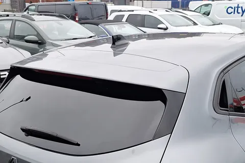 YP24GNV Renault Clio 1.6 E-TECH full hybrid 145 Esprit Alpine 5dr Auto Thumbnail #26