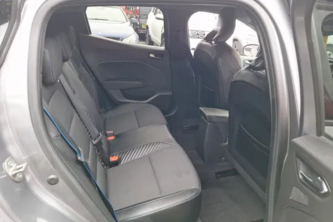 YP24GNV Renault Clio 1.6 E-TECH full hybrid 145 Esprit Alpine 5dr Auto Thumbnail #34