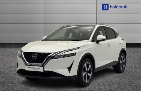 OV72VTN Nissan Qashqai 1.3 DiG-T MH 158 N-Connecta [Glass Rf] 5dr Xtronic Thumbnail #3