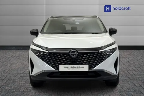 OW74VYX Nissan Qashqai 1.3 DiG-T MH 158 N-Connecta [Glass Rf] 5dr Xtronic Thumbnail #2