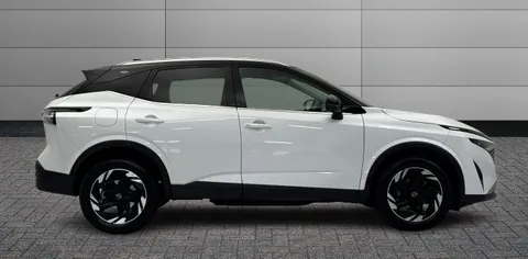 OW74VYX Nissan Qashqai 1.3 DiG-T MH 158 N-Connecta [Glass Rf] 5dr Xtronic Thumbnail #8