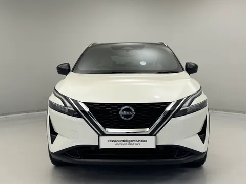 DS72ASU Nissan Qashqai 1.3 DiG-T MH 158 Tekna 5dr Xtronic Thumbnail #4