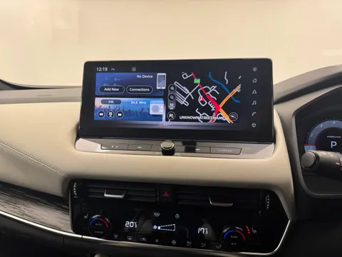 DS72ASU Nissan Qashqai 1.3 DiG-T MH 158 Tekna 5dr Xtronic Thumbnail #19