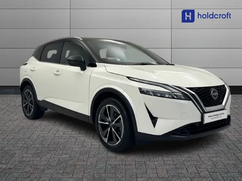 DS72ASU Nissan Qashqai 1.3 DiG-T MH 158 Tekna 5dr Xtronic Thumbnail #1