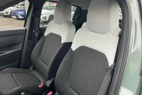 BP75TEY Dacia Spring 27kWh Expression 45 33kW 5dr Auto Thumbnail #31