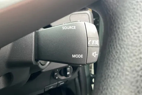 BP75TEY Dacia Spring 27kWh Expression 45 33kW 5dr Auto Thumbnail #38