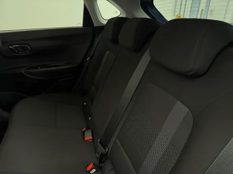 DV75LRN Hyundai i20 1.0T GDi Premium 5dr Thumbnail #9