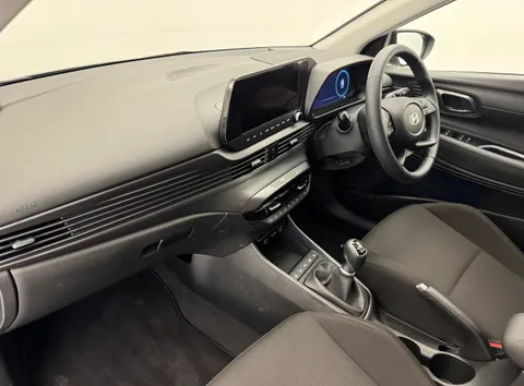 DV75LRN Hyundai i20 1.0T GDi Premium 5dr Thumbnail #4