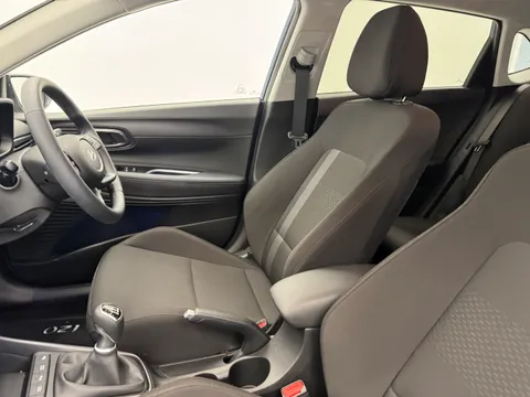 DV75LRN Hyundai i20 1.0T GDi Premium 5dr Thumbnail #6