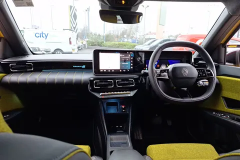 BF75YOW Renault 5 110kW Iconic Five Comfort Range 52kWh 5dr Auto Thumbnail #4