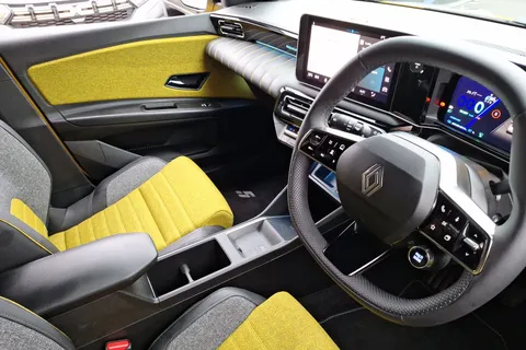 BF75YOW Renault 5 110kW Iconic Five Comfort Range 52kWh 5dr Auto Thumbnail #13