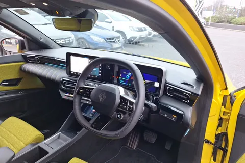 BF75YOW Renault 5 110kW Iconic Five Comfort Range 52kWh 5dr Auto Thumbnail #16