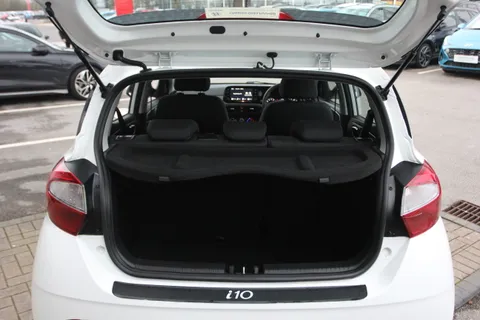 DG72MZD Hyundai i10 1.0 MPi SE Connect 5dr Thumbnail #13