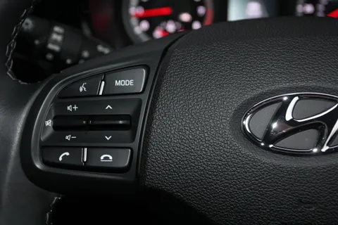 DG72MZD Hyundai i10 1.0 MPi SE Connect 5dr Thumbnail #18