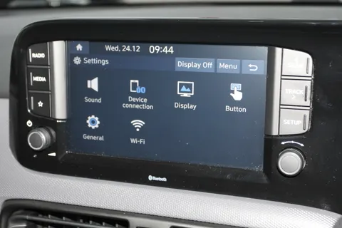 DG72MZD Hyundai i10 1.0 MPi SE Connect 5dr Thumbnail #26