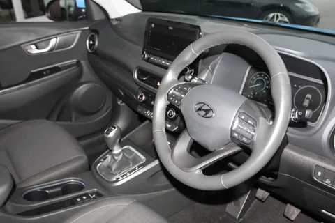 DS22NZG Hyundai Kona 1.0 TGDi 48V MHEV Premium 5dr Thumbnail #17