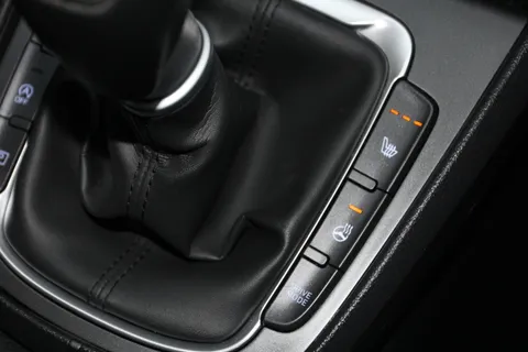 DS22NZG Hyundai Kona 1.0 TGDi 48V MHEV Premium 5dr Thumbnail #26