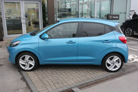 EN21PSU Hyundai i10 1.2 MPi Premium 5dr Auto Thumbnail #6