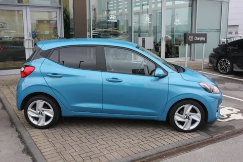 EN21PSU Hyundai i10 1.2 MPi Premium 5dr Auto Thumbnail #5