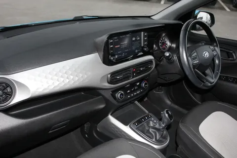 EN21PSU Hyundai i10 1.2 MPi Premium 5dr Auto Thumbnail #13