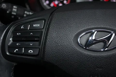 EN21PSU Hyundai i10 1.2 MPi Premium 5dr Auto Thumbnail #21