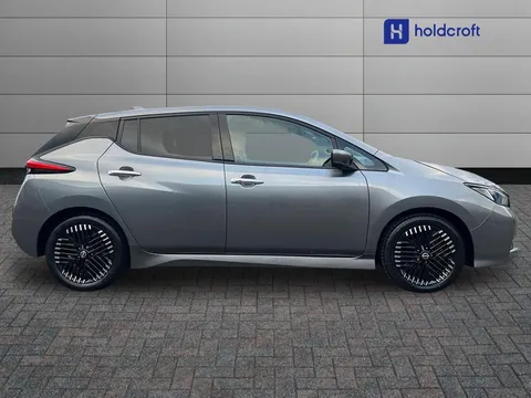 GY72KBX Nissan LEAF 110kW N-Connecta 39kWh 5dr Auto Thumbnail #3