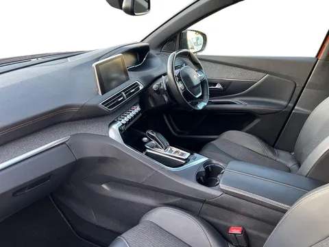 DU70EFB Peugeot 3008 1.5 BlueHDi GT Line Premium 5dr EAT8 Thumbnail #4