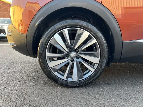 DU70EFB Peugeot 3008 1.5 BlueHDi GT Line Premium 5dr EAT8 Thumbnail #5