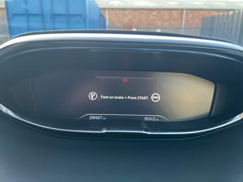 DU70EFB Peugeot 3008 1.5 BlueHDi GT Line Premium 5dr EAT8 Thumbnail #12