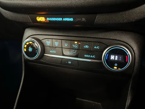 FG18FKW Ford Fiesta 1.0 EcoBoost Titanium 5dr Thumbnail #16